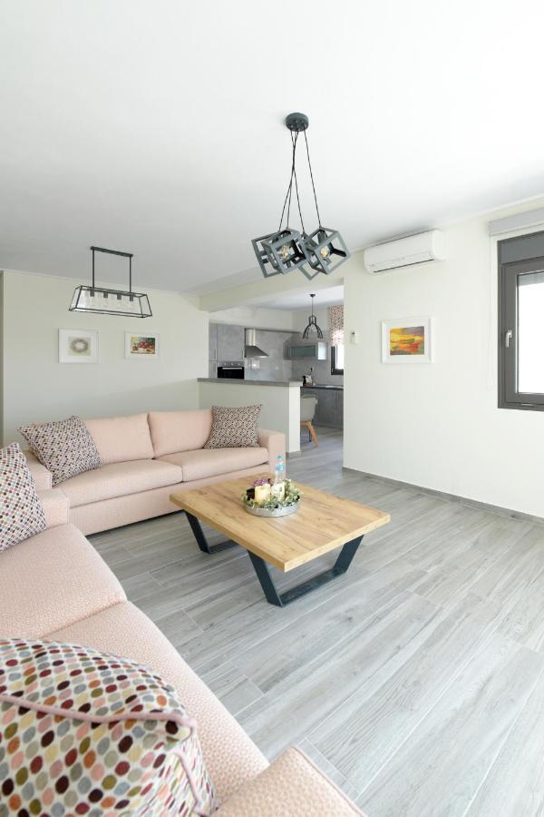W1 Rooms Kavala Esterno foto