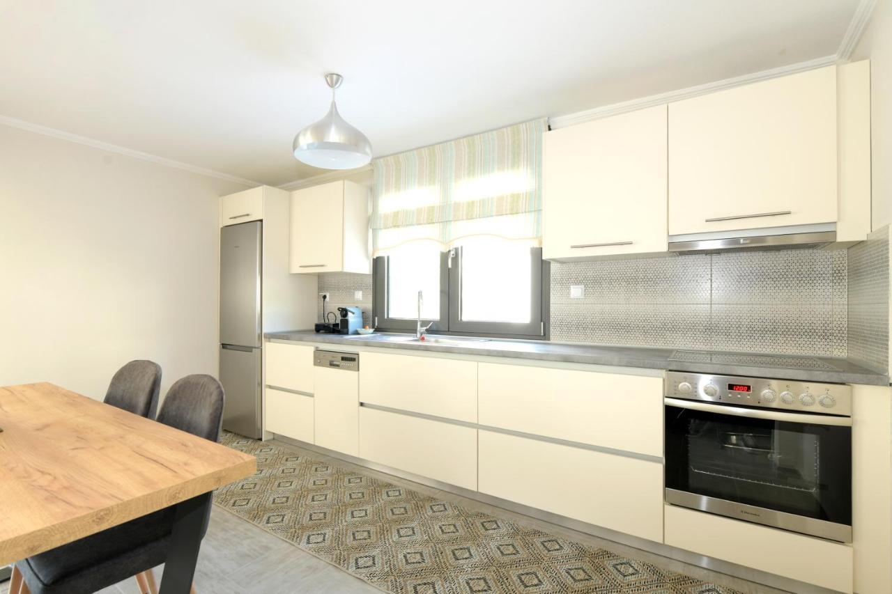 W1 Rooms Kavala Esterno foto