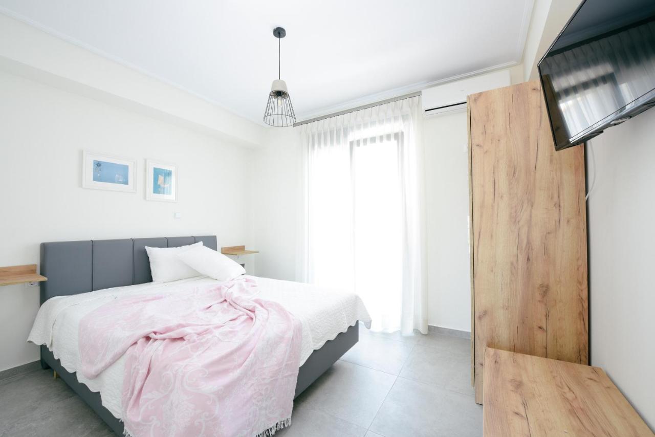 W1 Rooms Kavala Esterno foto