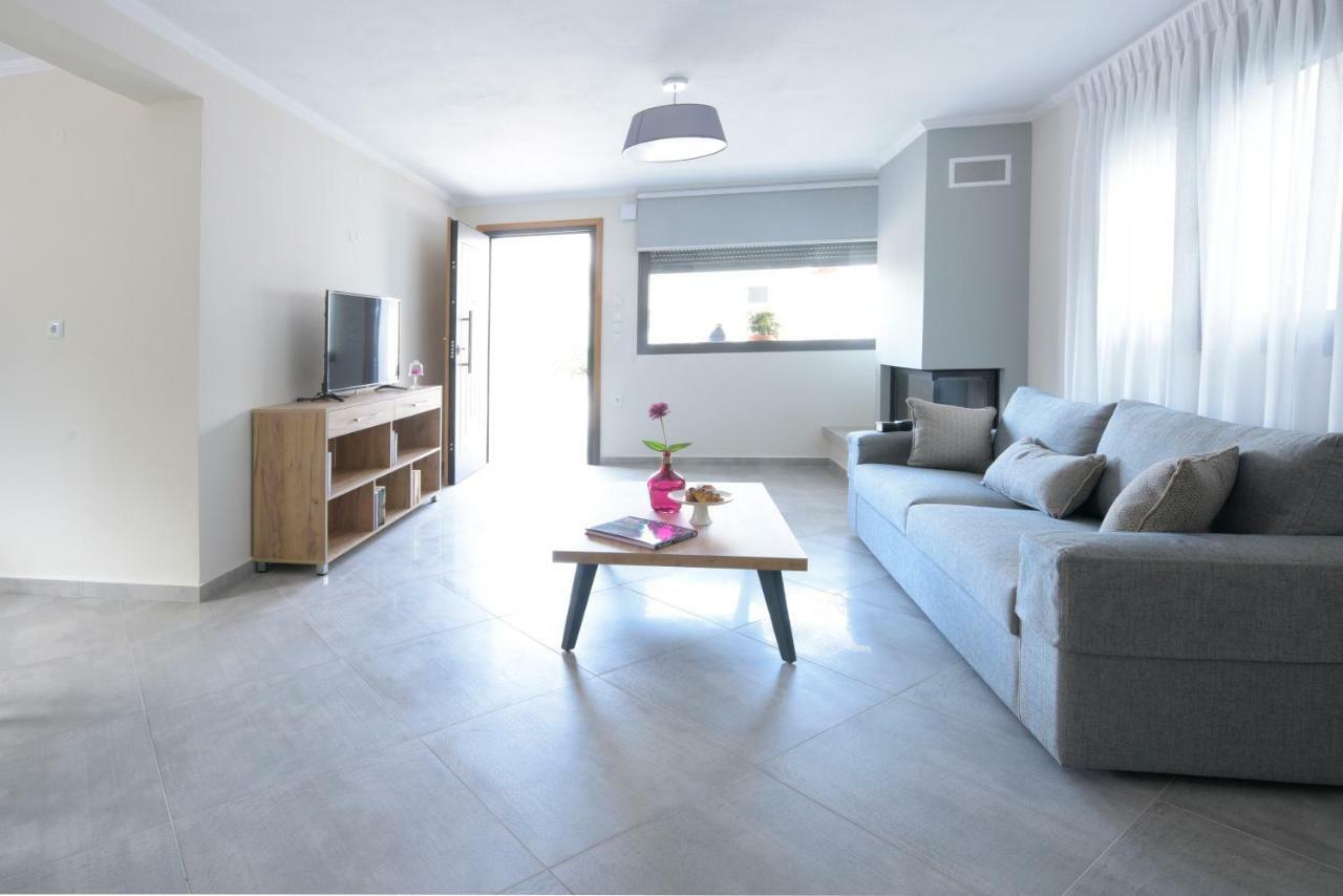 W1 Rooms Kavala Esterno foto