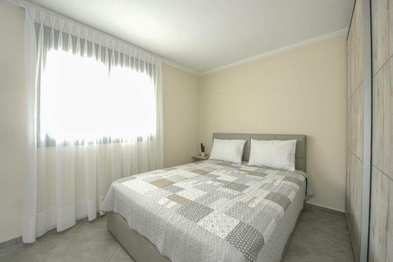 W1 Rooms Kavala Esterno foto